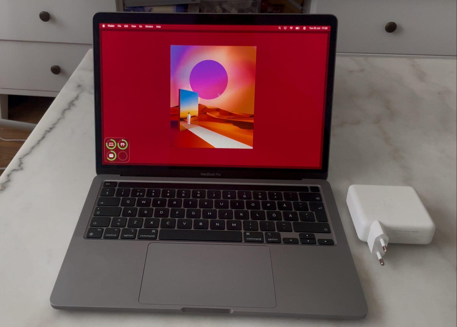 2020 MacBook Pro M1 8GB